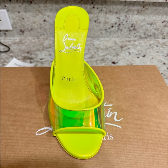 Rare find red bottoms - Picture 2 of 7